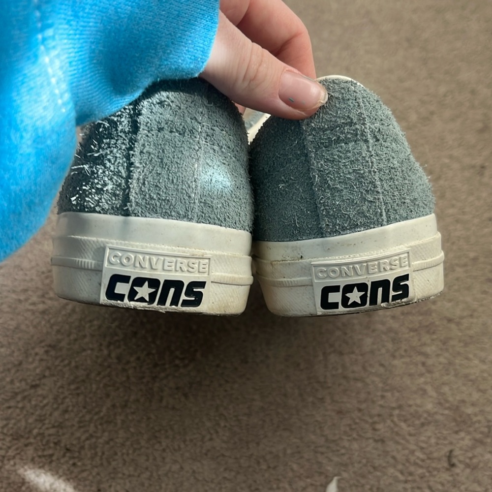 Blue converse - Picture 3 of 3